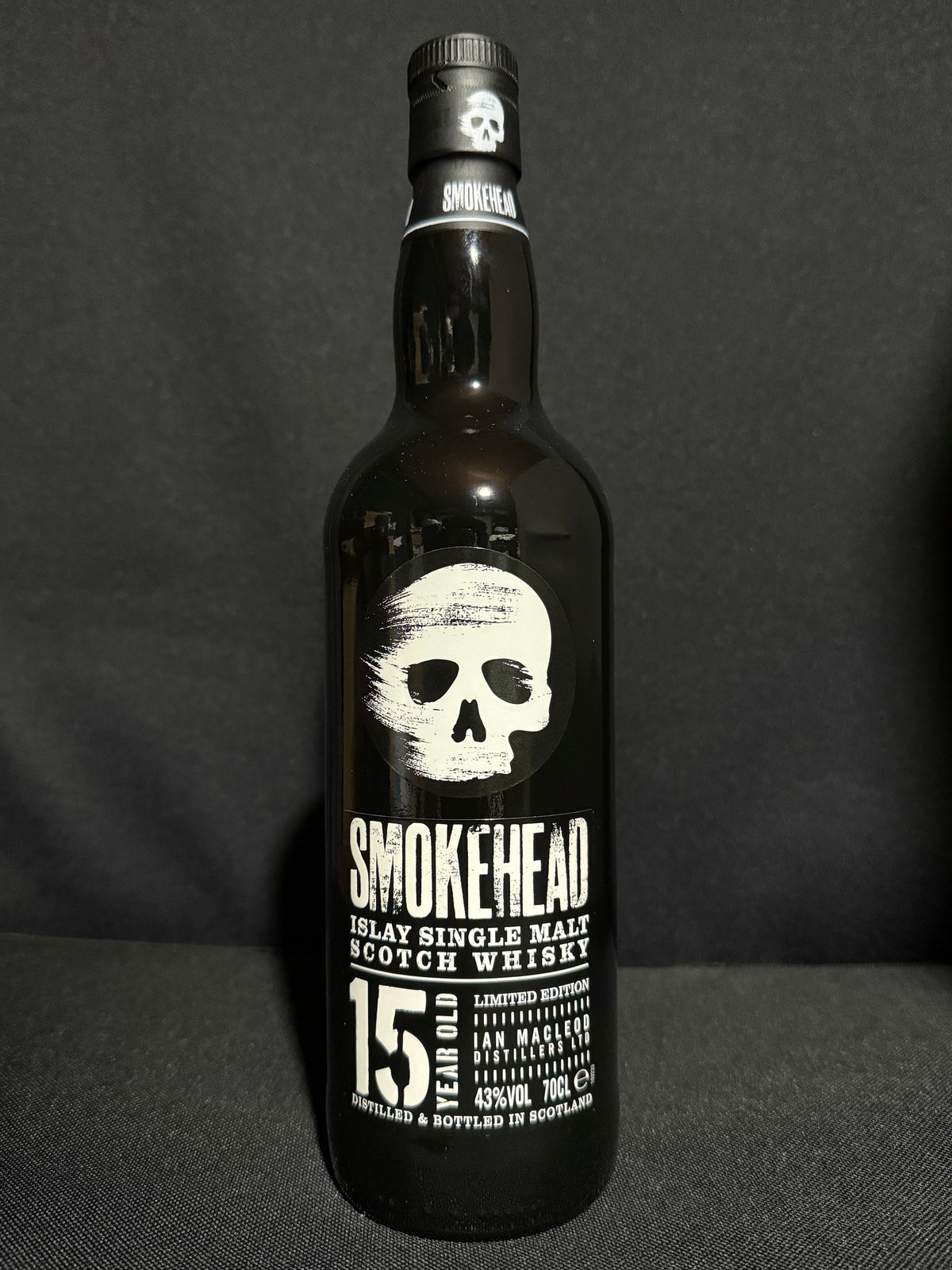 スモークヘッド 15年  700ml  46％